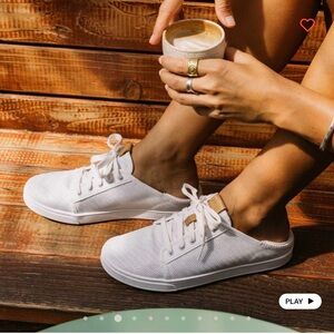 OluKai White Pehuea Li Slip-On Lightweight Sneaker-Excellent Condition